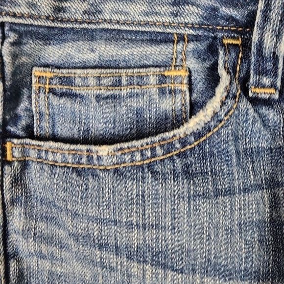 Abercrombie & Fitch Button Fly  Cotton Jean Short Cuff Medium Wash Size 4/27 - Picture 5 of 11